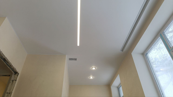 Стоимость потолка с подсветкой 14 м²