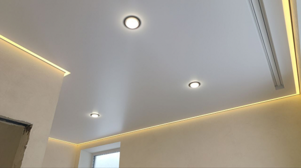 Стоимость сатинового потолка 14 м²