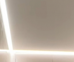 Видеообзор натяжного потолка в санузле